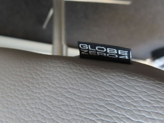 Loungestol og sidebord GLOBE ZERO4