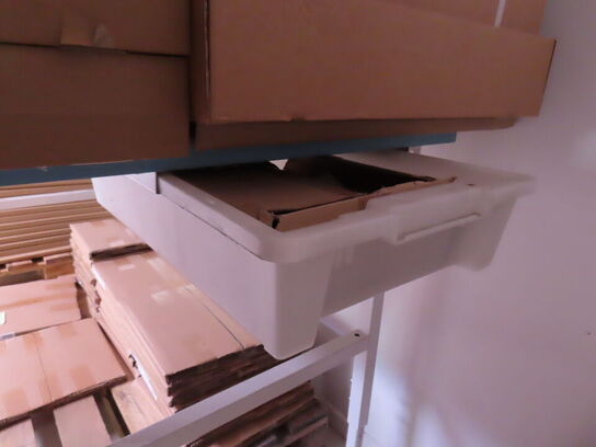 Pakkebord med skuffe og højdejusterbare ben