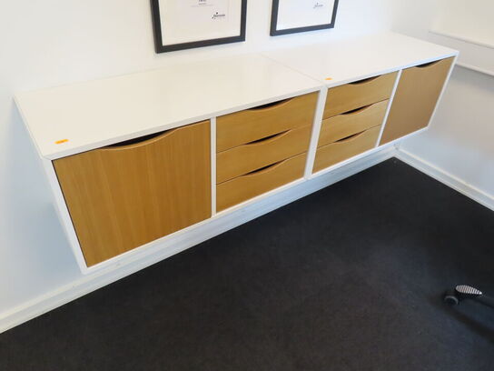 2 stk vægmonterede kontormuduler