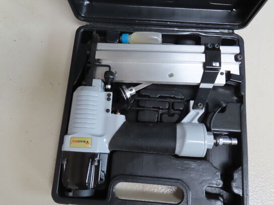 Sømpistol BLACKBULL