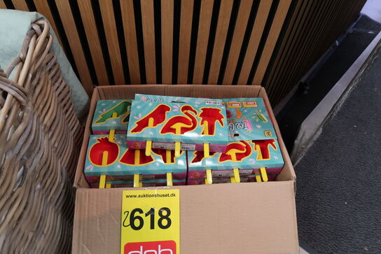 25 pk. Isforme med pind 3 stk. i 4 assorterede farver