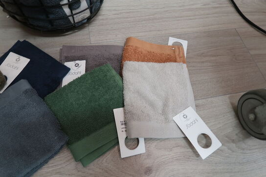 Ca. 18 stk. Södahl Organic Comfort vaskeklud 30x30 cm + kurv