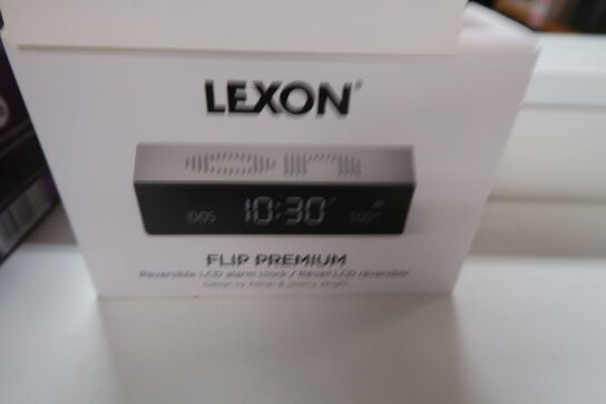 Lexon Flip Premium vækkeur LR152 Sølv