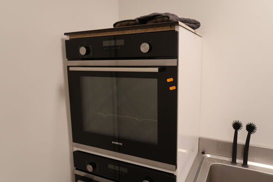 Indbygningsovn SIEMENS HM5B60F0