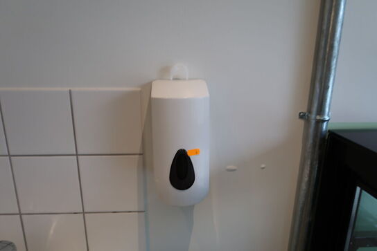 Sæbedispenser samt sprit dispenser