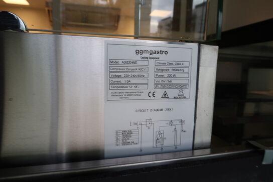 Kølevitrine GGM GASTRO AGG204ND