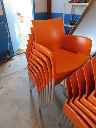 14 stk stabelbare udendørs stole, Orange