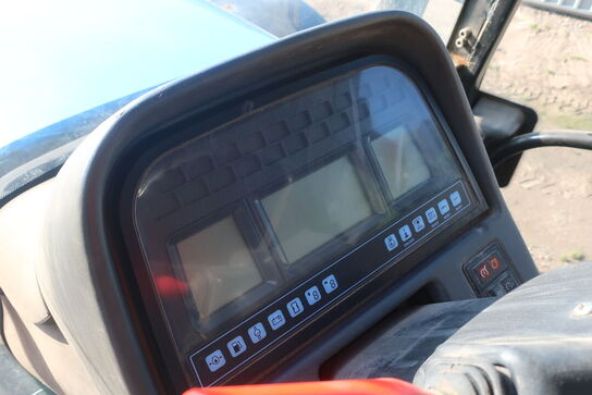Traktor NEW HOLLAND TM190