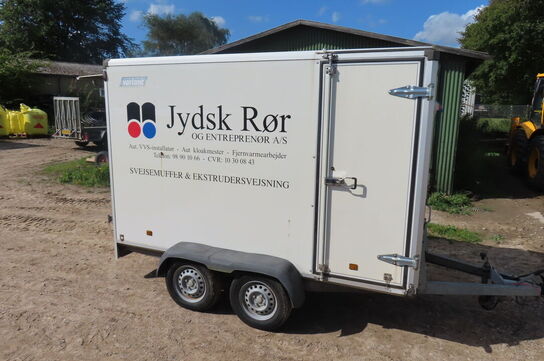Trailer VARIANT 2005C3-door med indbygget kloakspuleanlæg