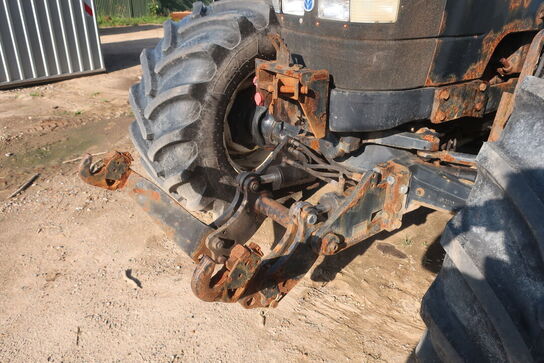 Traktor NEW HOLLAND TM190
