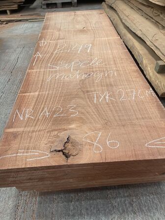 Træplanke i SAPELE (mahogni) 2,49x0,86m - 2,7 cm tyk