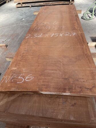 Træplanke i SAPELE (mahogni) 2,32x0,75m - 2,7 cm tyk
