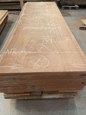 Træplanke i SAPELE (mahogni) 2,50x0,80m - 2,7 cm tyk