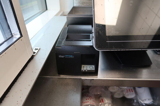 Kasseapparat CBE, bonprinter, computerskærm m.m. (betalingsterminal medfølger ikke)