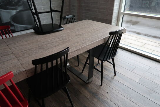 2 stk. borde med 9 stk. stole