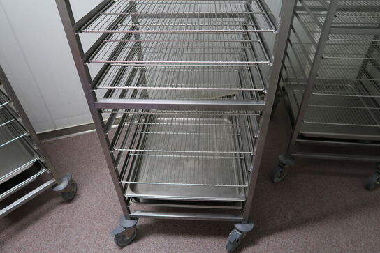 Stikvogn med indhold