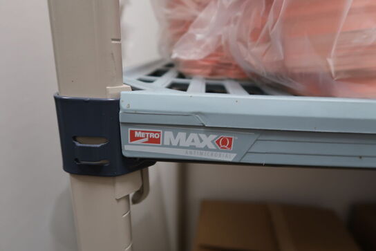 Fødevarereol METRO MAX med indhold