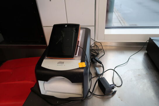 Kasseapparat CBE, bonprinter, computerskærm m.m. (betalingsterminal medfølger ikke)