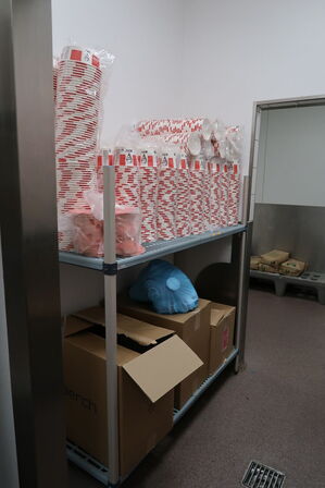 Fødevarereol METRO MAX med indhold