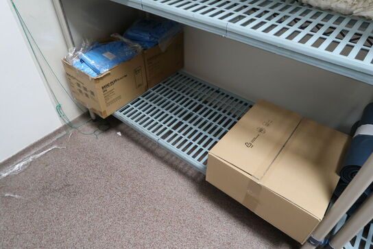 Fødevarereol METRO MAX med indhold