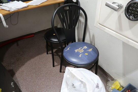 Barstol samt 2 stk. stole