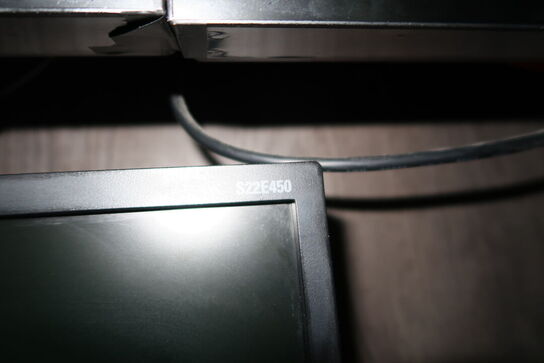 Computerskærm SAMSUNG S22E450 med betjeningspanel