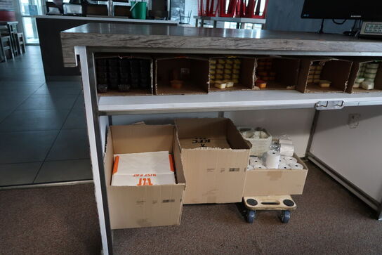 Disk med indhold (elektronik medfølger ikke)