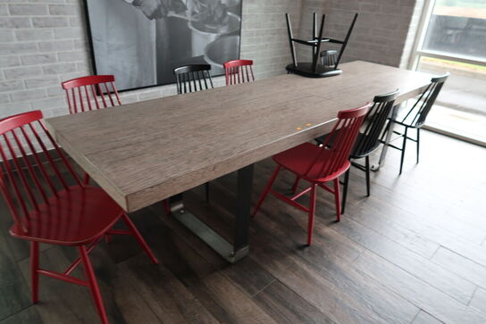 2 stk. borde med 9 stk. stole