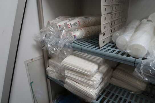 Fødevarereol METRO MAX med indhold