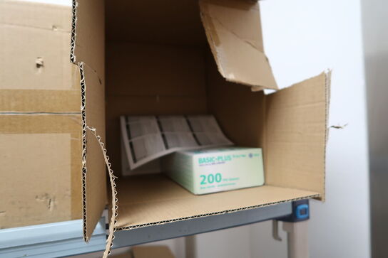 Fødevarereol METRO MAX med indhold