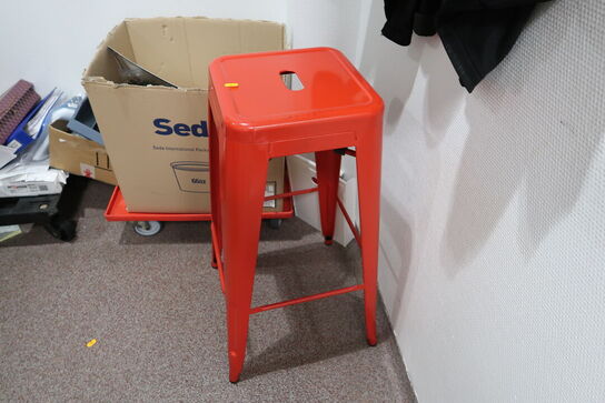 Barstol samt 2 stk. stole