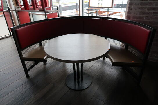 2 stk. borde med 2 stk. bænke