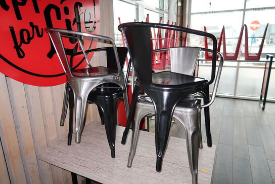 3 stk. borde med 10 stk. stole