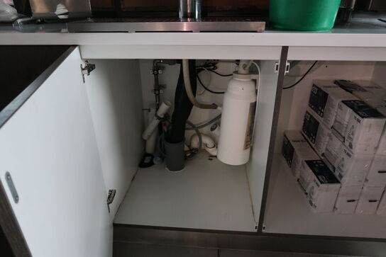 Disk med indhold (maskiner medfølger ikke)