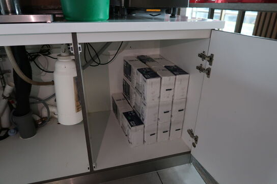 Disk med indhold (maskiner medfølger ikke)