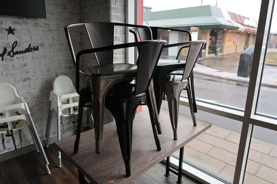 2 stk. borde med 6 stk. stole