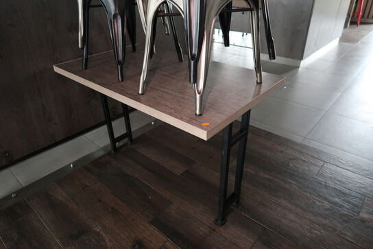 2 stk. borde med 8 stk. stole