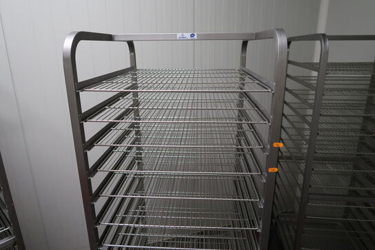 Stikvogn med indhold