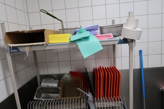 Fødevarereol METRO MAX med div. Køkkenudstyr