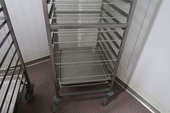 Stikvogn med indhold