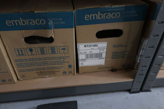 3 stk. lagerreoler med indhold