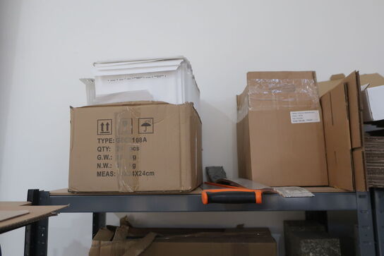 3 stk. lagerreoler med indhold