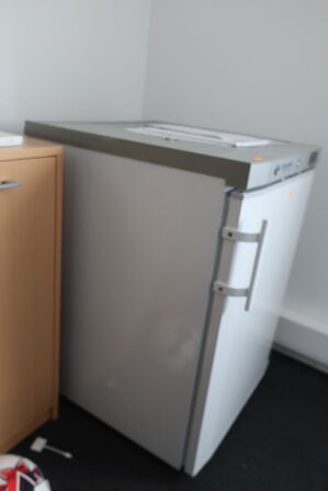 Fryseskab COOL HEAD CN 2