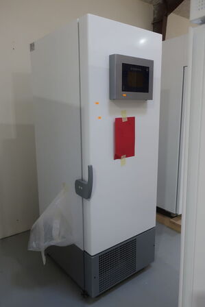 Fryseskab B SCIENCE GLOBAL B-ULT 400 (Display total skadet)