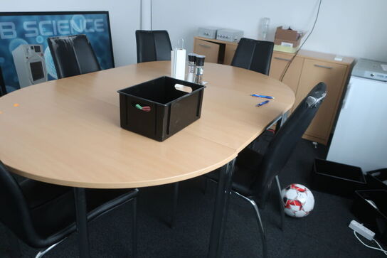 Mødebord med 5 stk. stole