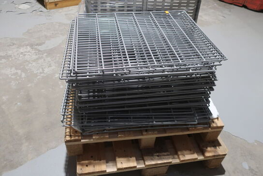 Palle med hylder til køle/fryseskabe samt dunk