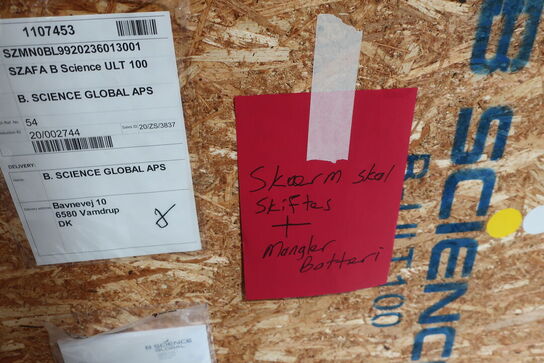 Fryseskab B SCIENCE GLOBAL B-ULT 100 (skærm skal skiftes + mangler batteri)