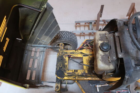 Plænetraktor (motor mangler)