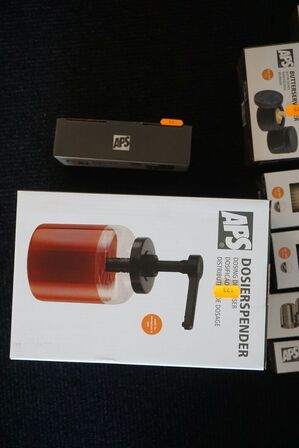 Diverse skåle, dispenser mv. 