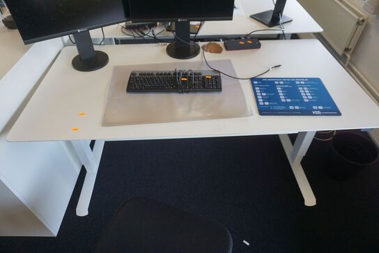 Hæve/sænkebord inkl. stol